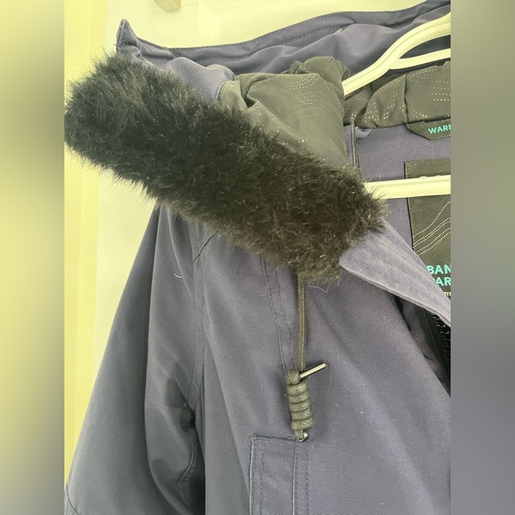 GOLDEN by TNA Bancroft Parka in colour Resin (Navy/Purple Colour) - Aritzia - Picture 9 of 9